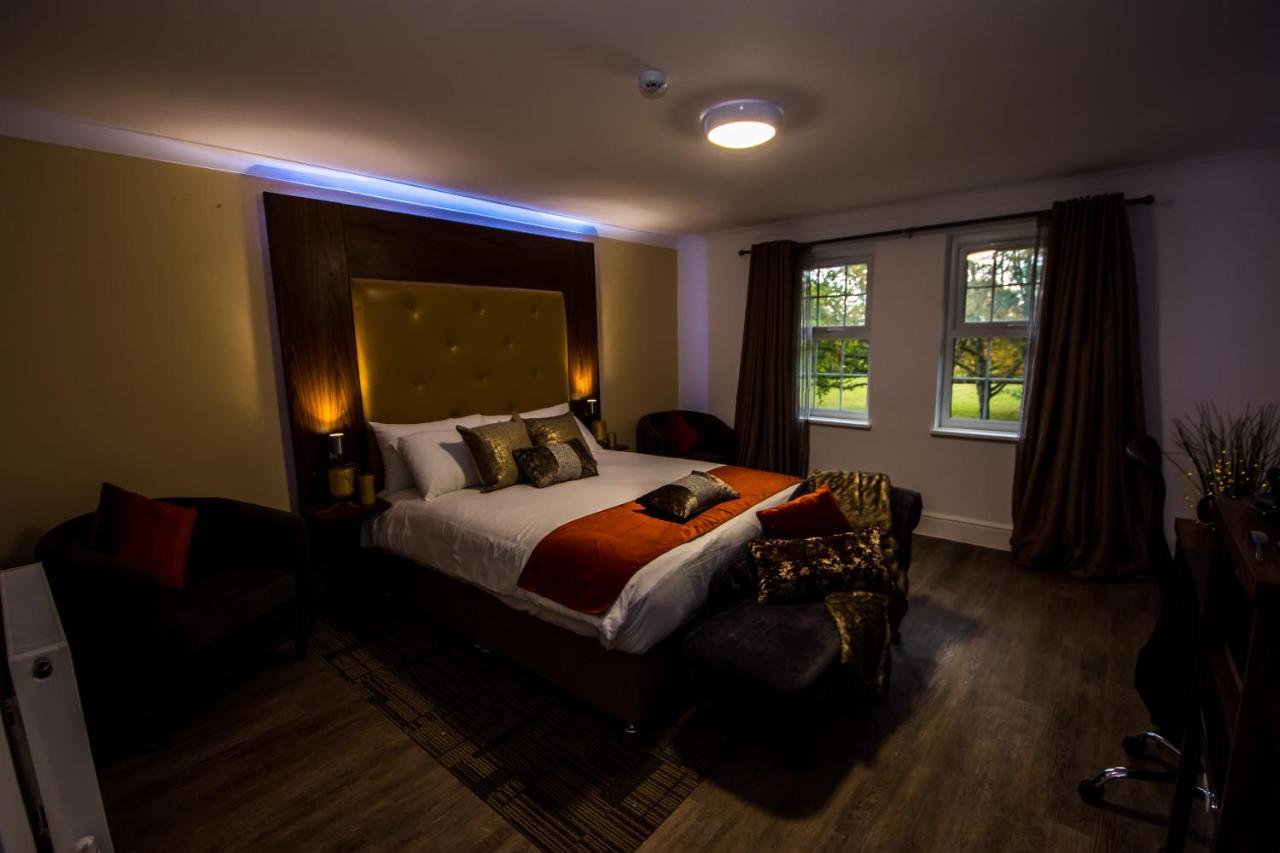 Trivelles Gatwick & Airport Parking 3*